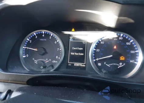 2017 Toyota Highlander Le z USA, uszkodzony, nr VIN 5TDBZRFH7HS371827